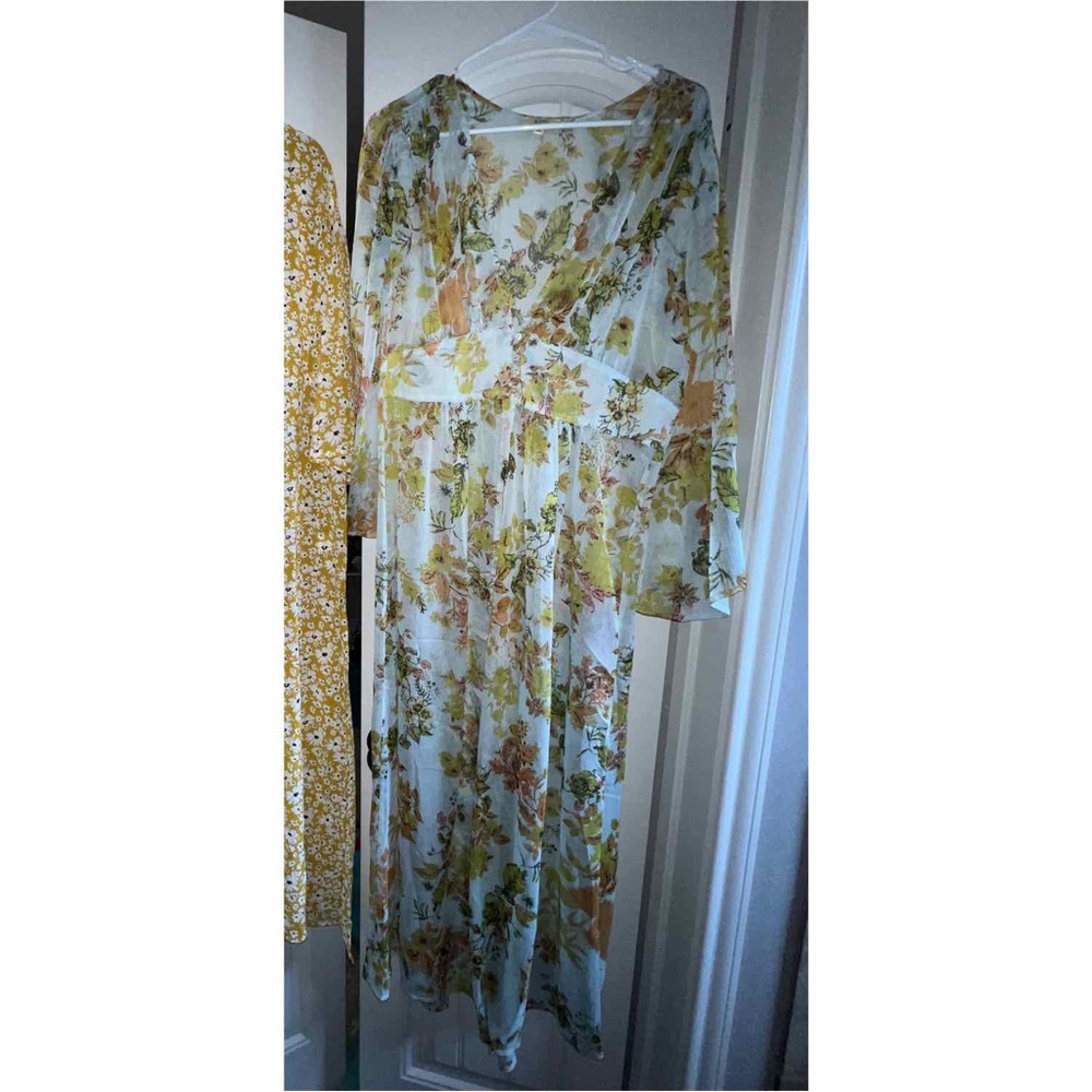 Gorgeous floral dress or duster kimono